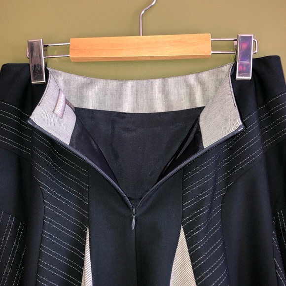 Navy knee length skirt - Picture 5 of 7